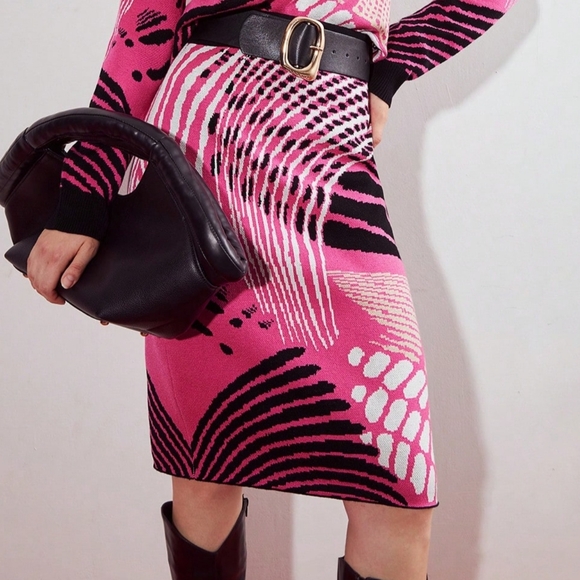 ABSTRACT KNIT SKIRT - Picture 5 of 8